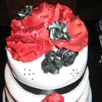 Vintage Wedding Flowers made from gumpaste. Vanilla cake with vanilla buttercream.