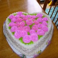 Heart_With_Basketweave.jpg heart with buttercream roses
