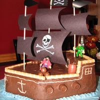 The Black Pearl This was my first carved cake. It was fun to make, but the first time it fell because the cakes were too soft.