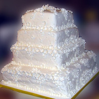 White Flowers Fondant with gumpaste flowers.