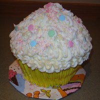 Giant Cupcake A very quick cupcake for a sweet tween's birthday.
