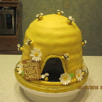 Bee Hive Cake 