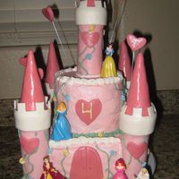 Pink Castle For The Princess For my daughter's 4th brithday. Buttercream, fondant and RI accents. Thanks to all the CCers for inspiration on this one!