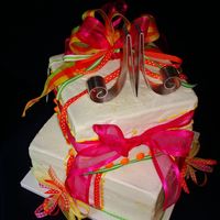 Ribboncake004.jpg chocolate cake with white choc. b/c