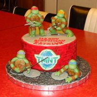 Tmnt The TMNT's are hand made from 50% gumpaste & 50% fondant. Everything on the cake is edilbe.