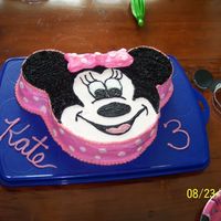Minnie Cake I made this Minnie Mouse cake for my daughter's 3rd birthday.