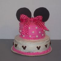 Minnie Mouse Cake I attempted to do this cake, with some help from Melvira and Indydebi... it has been done on here a couple times, and i loved it, so thanks...