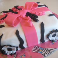 Zebra Bow Cake 