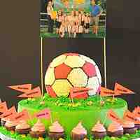 Soccer Team Party Cake A 14" round for my daughter's soccer team party