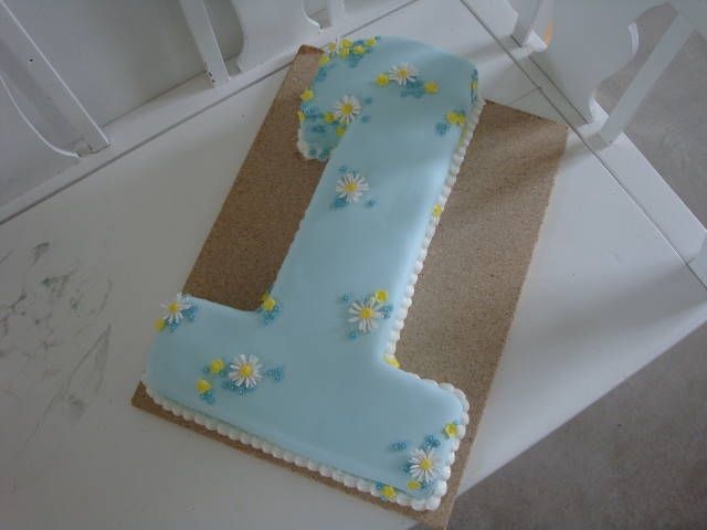 1-Year Birthday Cake 