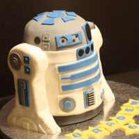R2D2 Cake 