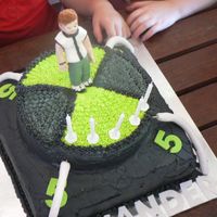 Ben Ten Omnitrix Cake Ben Ten Omnitrix Cake with hand molded Ben Ten