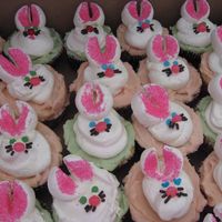 Bunny Cupcakes ! Made these for Easter.. yum