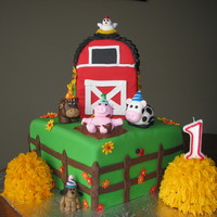 Barnyard Party My son's first birthday...bc haystacks, Satin Ice everything else....all cake except the round part on top of the barn....and the...