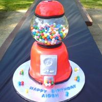 Aiden's Birthday I was in charge of making my nephews 7th birthday cake, which I of course love to do!! However, he wanted Sponge Bob, I really didn't...