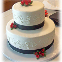 2-Tiered Wedding Cake 