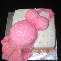 Daisy Belly Cake 