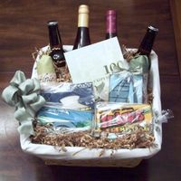 Welcome To St. Louis Gift Basket Sugar cookie w/RI. Cookie for a Welcome to St. Louis gift basket. Inspired by semi-vintage postcard. Here's the finished product.