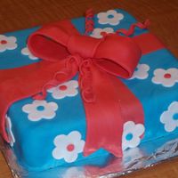 Gift Box Cake 