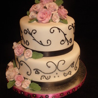 White Blck And Pink Roses 