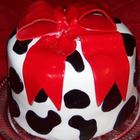 Got Milk? Cow Print cake. Fondant.