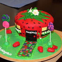 Strawberry House Cake I made this for a friend that was moving to the west coast from the east. She is obsessed with strawberry's so I thought this was cute...