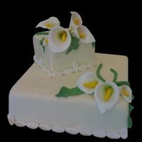 Two Tiered Wedding Cake 