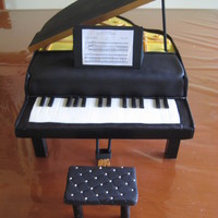 Piano Cake 