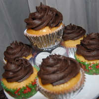 Christmas Cupcakes White Chocolate cupcakes with Dark Chocolate Buttercream.