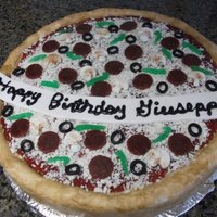 Pizza Cake A friend was having a pizza party and wanted a cake to look like a pizza.