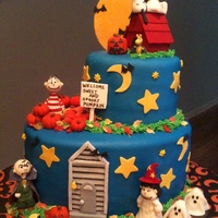 Sweet & Spooky Halloween Cake