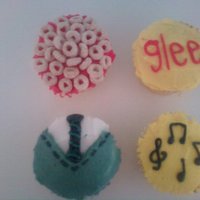 Glee! Cupcakes Just for fun... GLEE! Cupcakes