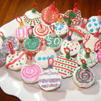 Ornament Cupcakes idea from Hello Cupcake.