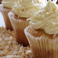 Coconut Cream Pie Cupcakes Vegan Coconut & vanilla bean cupcake with Coconut & vanilla bean buttercream( made with nonhydrogenated shortening &...