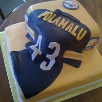 Steelers Cake MMF covered and details.