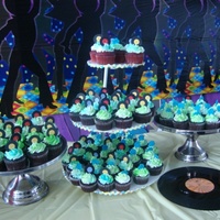 Disco Party Cupcakes Records made from fondant