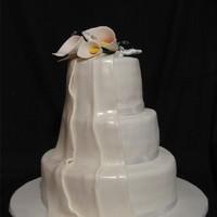 Calla Lillies Round 2 This is essentially the first wedding cake I did, only with more experience until my belt. Much improved I think.