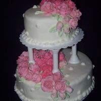 Tierd Roses tiered cake with pink roses