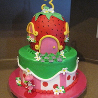 Strawberry Shortcake buttercream w/ fondant accents