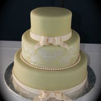 Damask & Pearl Wedding Cake 