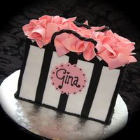 Gift Bag Cake 