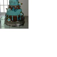 Bizcocho De Vainilla Y Chocolate En Pasta Laminada Con Mariposas De Papel Y Flores De Azucar Bizcocho de vainilla y chocolate en pasta laminada con mariposas de papel y flores de azucar