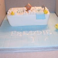 Baby In Bath Made this for my nephews 1st birthday and was really pleased with the result