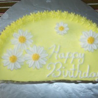 Yellow Daisy Cake 