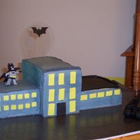 Batman City Batman Cake, had to feed lots of people, thought cityscape idea would work and go with the present I already bought the birthday boy (...