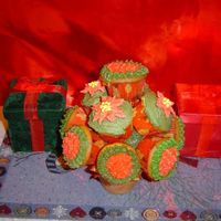 Holiday Bouquet I don't like this pic but I don't have an appropriate background for it, :( Anyway, hope u guys like it!