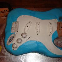 Dsc00676.jpg guitar cake