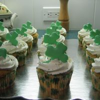 Img_1151.jpg My first cupcakes and my first upload...I'm so excited!