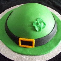 Leprechan Hat Made for fun, Leprechan hat, gold icing and rainbow cake!