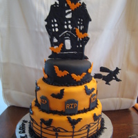 Halloween Cake Inspired by cake in the Wilton Yearbook